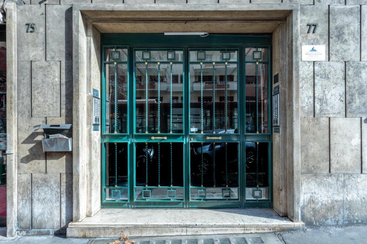 Naima Apartment San Pietro Řím Exteriér fotografie